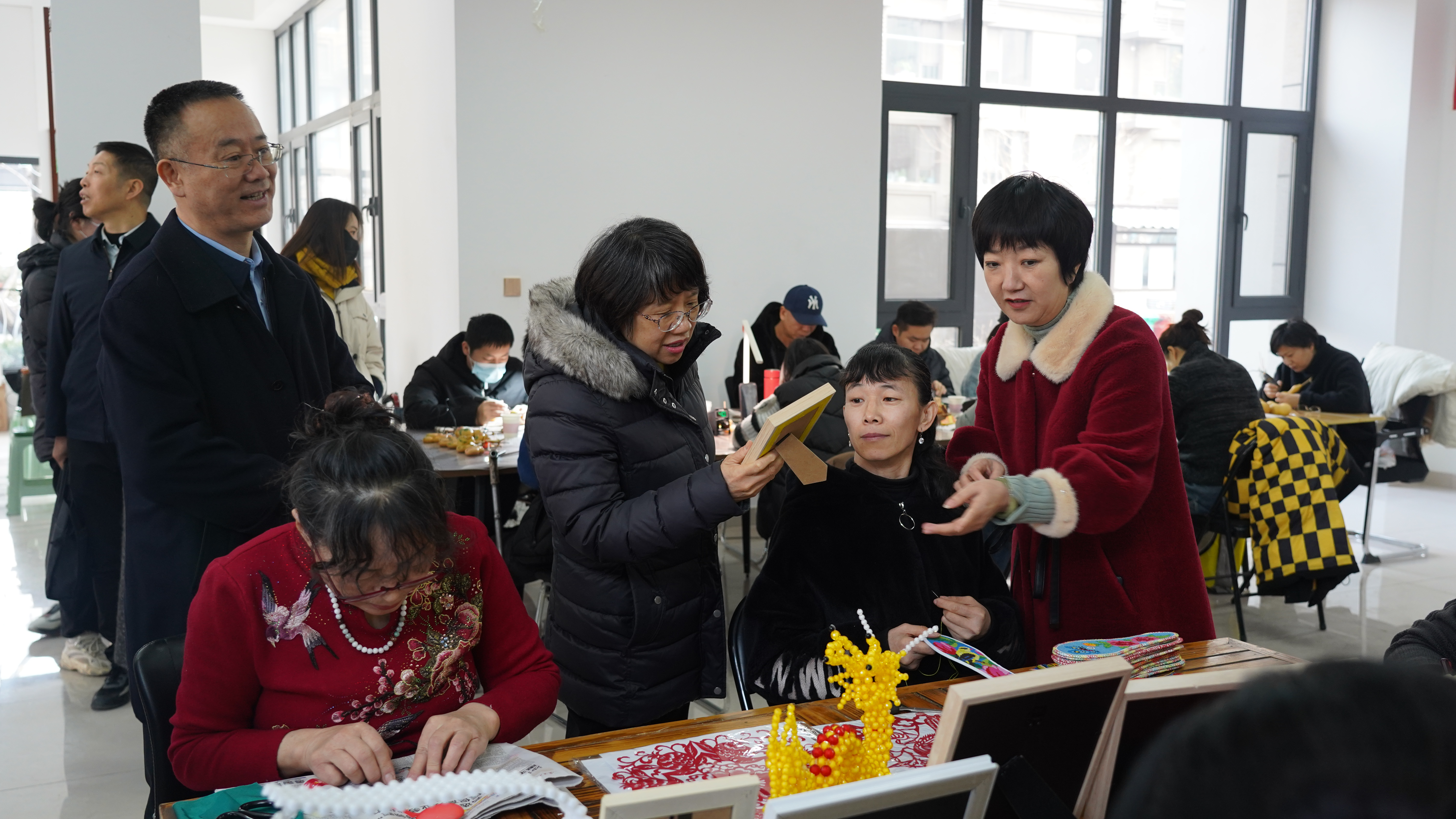 中国残联调研宁夏残疾人工作并开展“两节”送温暖活动(图1)