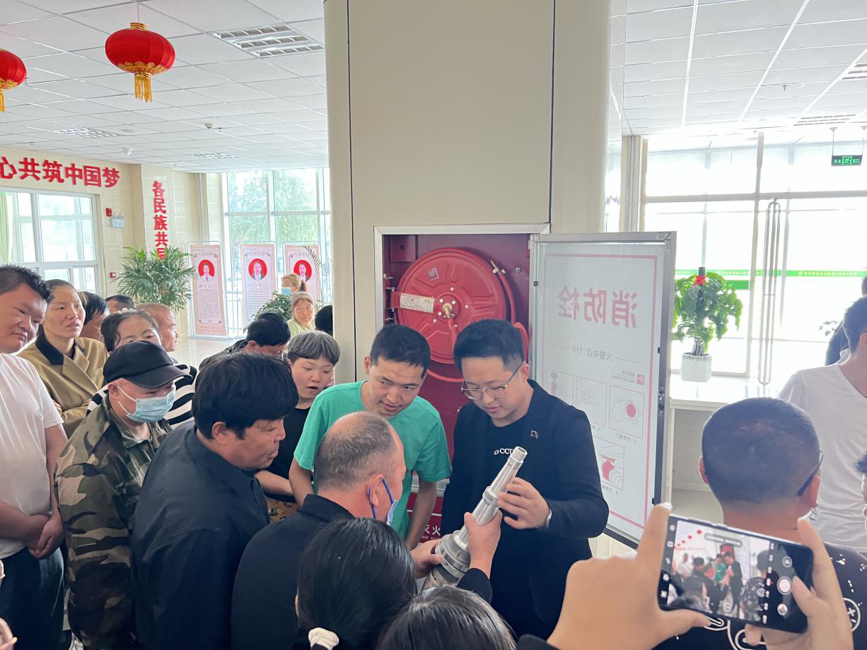 警钟常鸣，防患于未“燃” ——中卫市残疾人康复中心开展消防应急演练(图2)