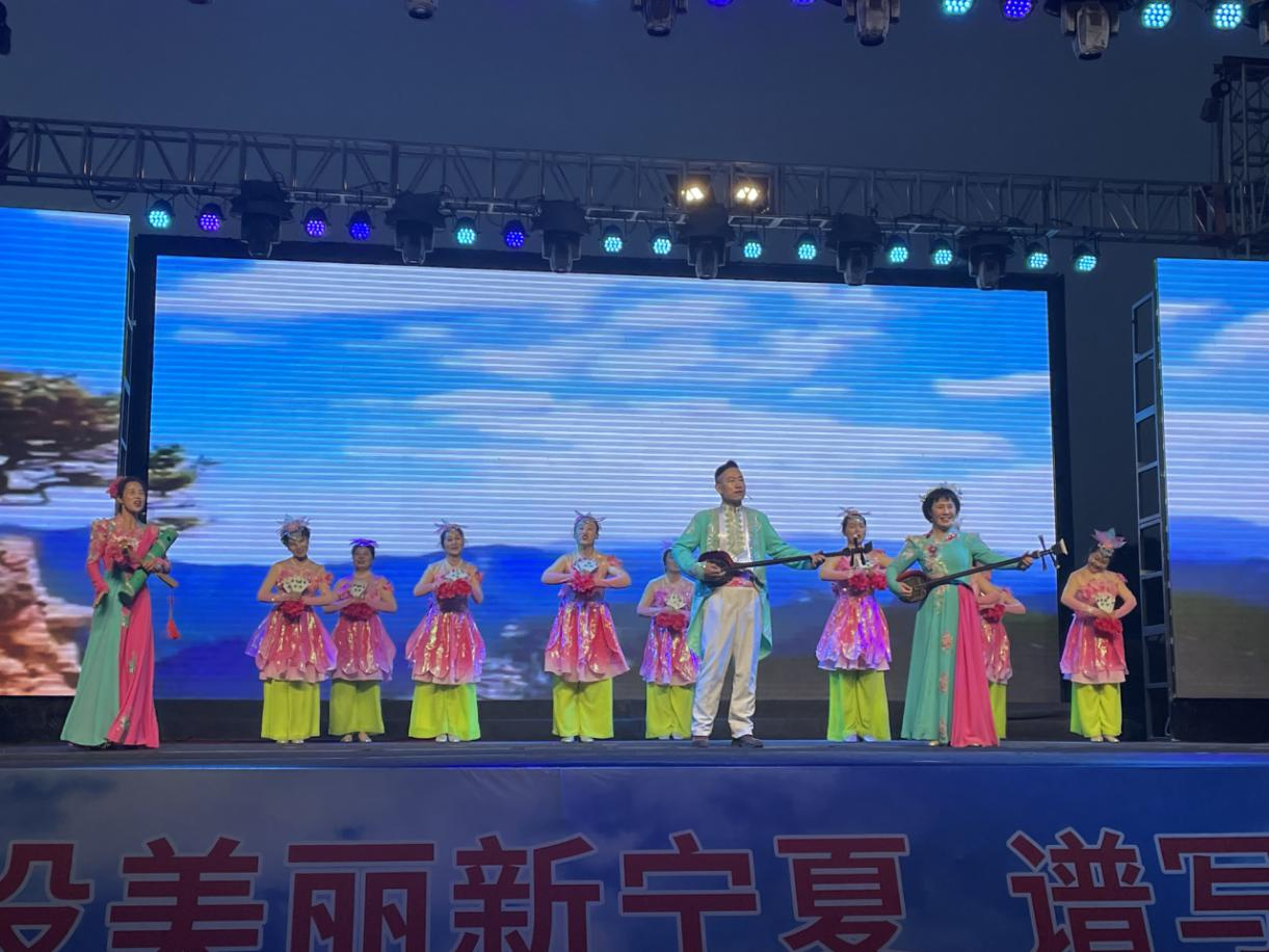 银川市残疾人艺术团精彩文艺节目参与 清凉宁夏演出获得好评(图2)