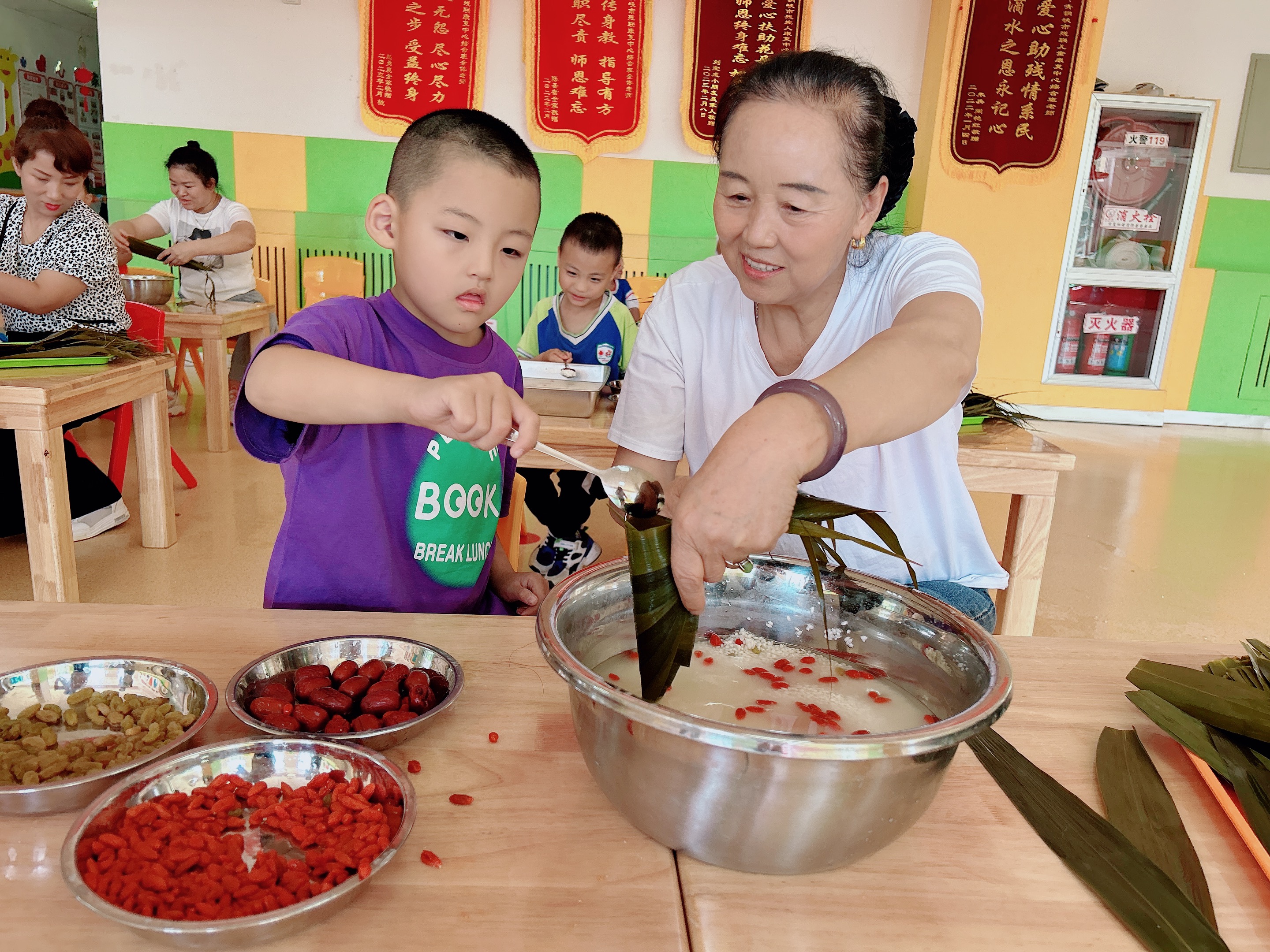 青铜峡市：粽情体验 粽享童趣(图5)