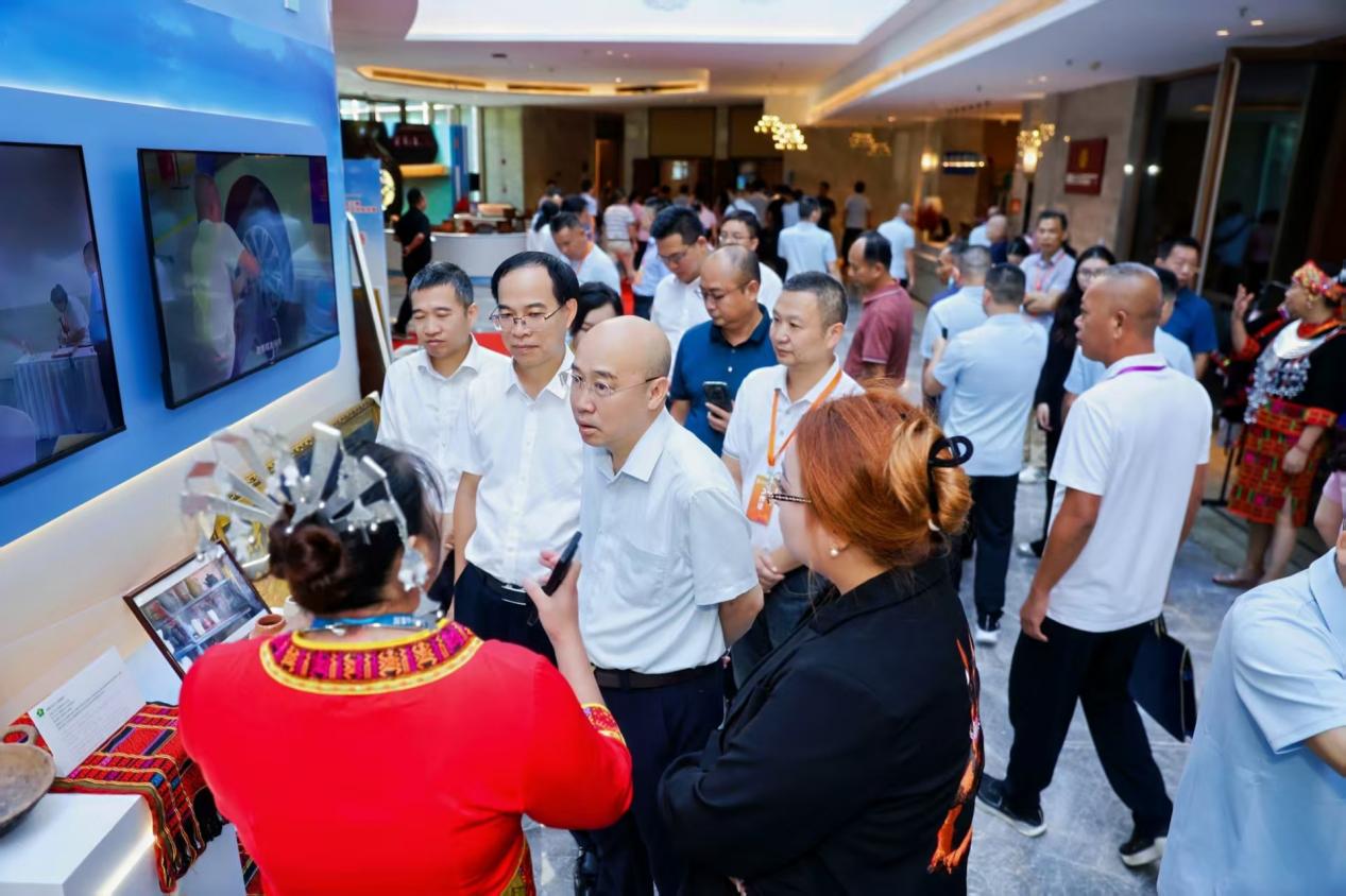 图片为活动现场图片 图片为活动现场图片